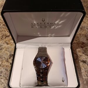 MEN'S ACCUTRON LUCERNE - 26B15